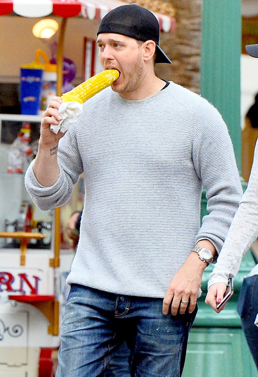 StephEatingCorn's tweet image. #corngate #truthordare meetup, my place, 6 a.m.