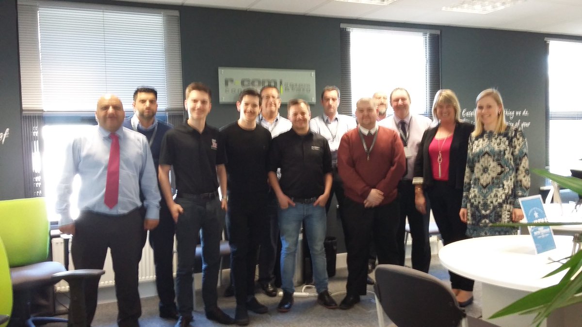 ZarinaG3314's tweet photo. Fantastic Call Out Day with Nutanix Thank You Guys!! #nutantix @RComConsulting  @nutanix https://t.co/f5tbttGyYY