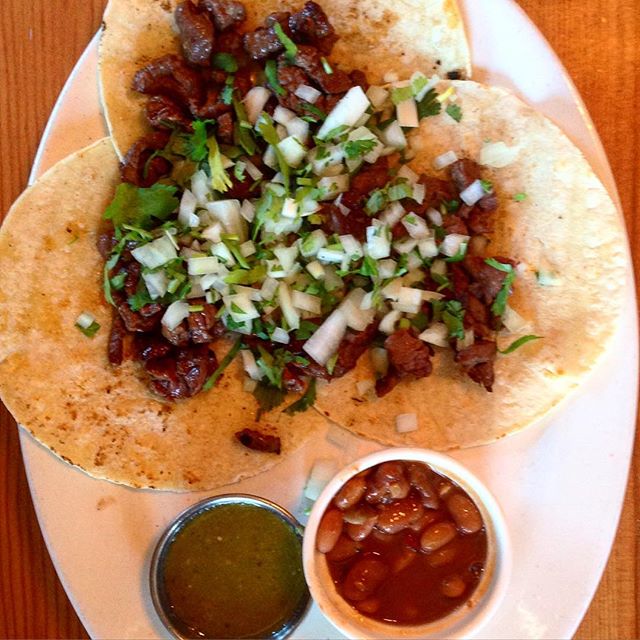 Commonwealth906's tweet photo. Taco Wednesday...it's a thing! Join us every week! #tacowednesday #commonwealth906 #thepasslife [P: @MillCreekMM ] https://t.co/WDGGC9TRia