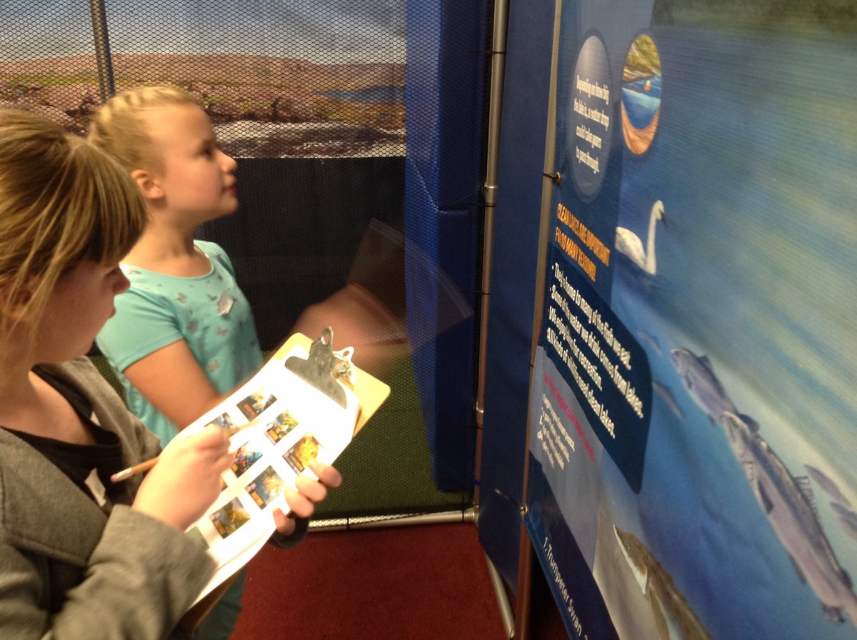 KaczorsThinkers's tweet photo. 3rd Ss enjoying Day 3 at Sloan Museum: Water's Extreme Journey. @SyringDragons @swartz_creek https://t.co/O8sxdiVwf9