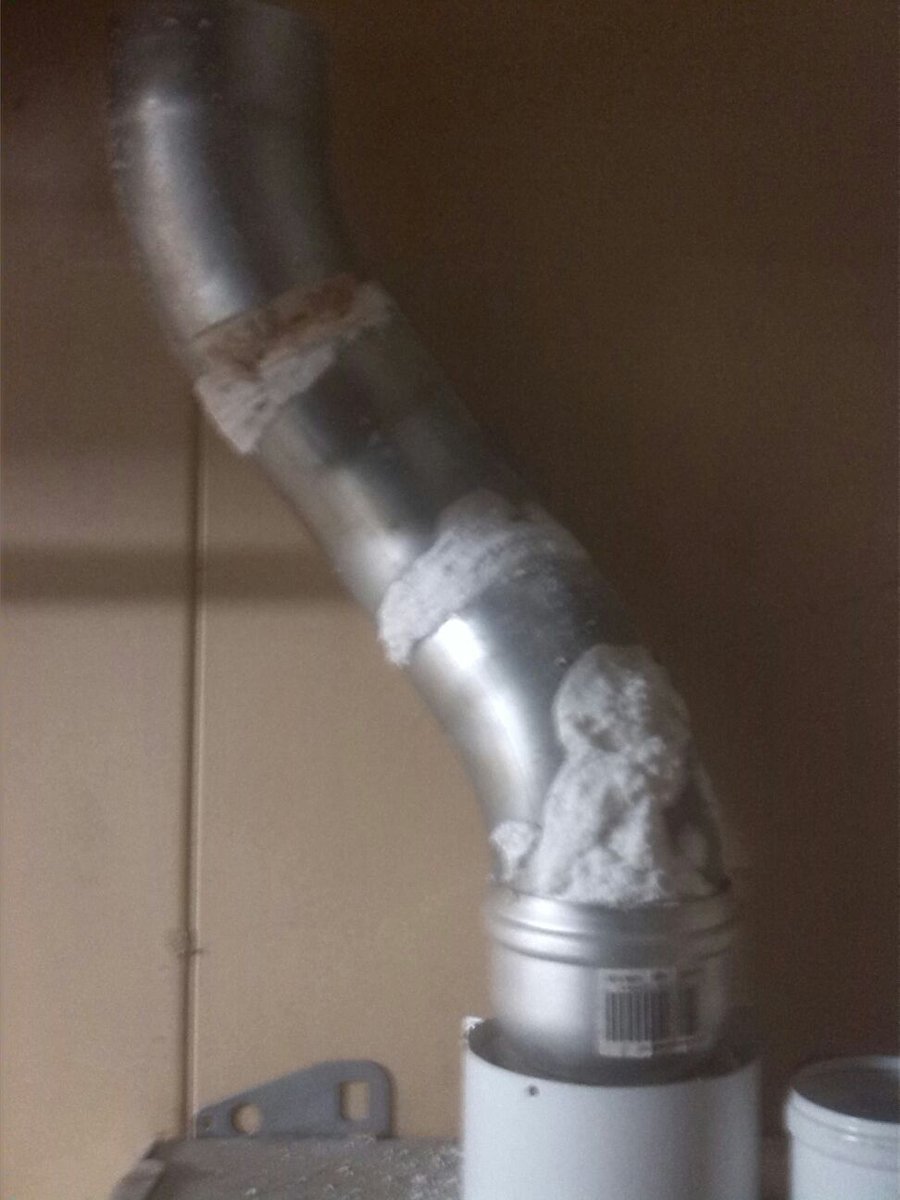 Tja..zinken hwa bochten voor rookgas gebruikt , 65 kw  #Theundebeun   installateur trouwens OKÉ CV GECERTIFICEERD !