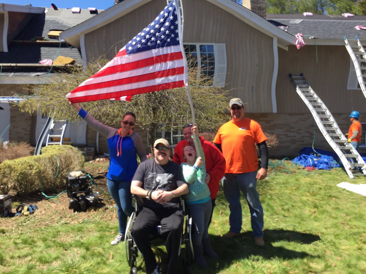 CharlieM3133's tweet photo. Home Depot doing more for Veterans. Thanks to District 189. #springintoservice @PaulDeveno https://t.co/cgPHX8Yj3A