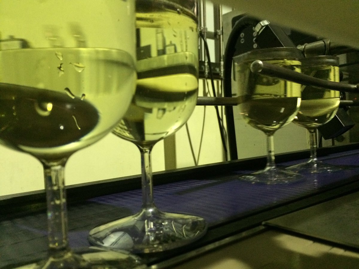 1_wine's tweet photo. Filled a bit of Chenin today. Our kinda #WineWednesday https://t.co/g89ixFkydv
