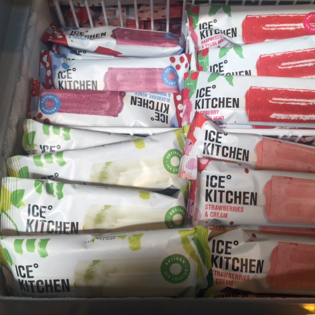 POY_UK's tweet photo. OMG these are truly the best I have ever had @TheIceKitchen #heavenonastick #love #love #love #FDE2016 https://t.co/zRRFETPeLg