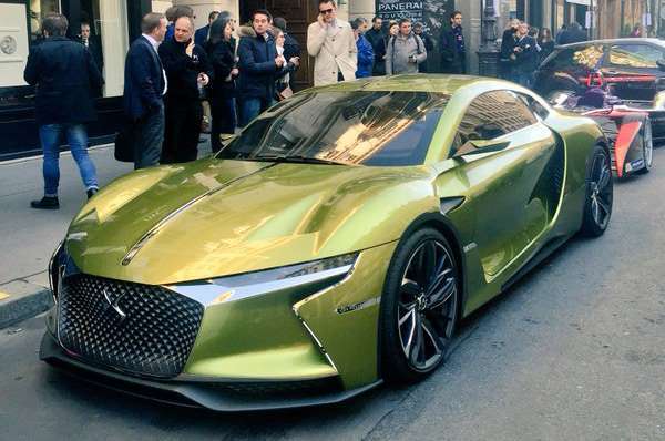 2016 - [GENÈVE] DS E-Tense  - Page 22 CgfCkXEWEAA4YZJ