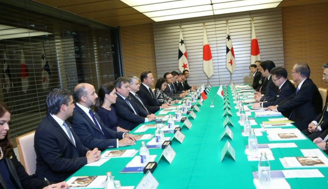 tvnnoticias's tweet image. #Nacionales Panamá selló acuerdo con Japón para financiamiento de la Línea 3 del Metro. Más bit.ly/1VjlHJS