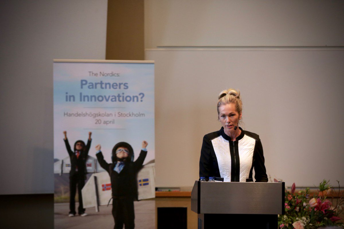 HandelshoyskBI's tweet photo. .@KrohnTraaseth fra @InnovasjonNorge på #inno2016: Vi må posisjonere "nordics". Se mot asia! https://t.co/QdfA6UN1g3