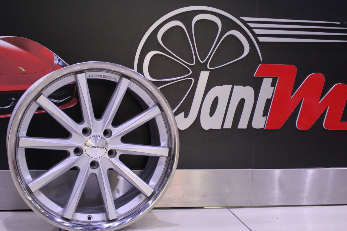JantMaslak's tweet photo. #jantm #jant #fr #ferrari #MercedesBenz https://t.co/CY8QlvL629