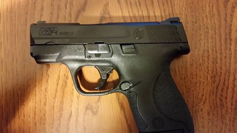 L_Febre's tweet photo. MY toy #9mm #GunsSaveLives #NRA #guns #Pistol #shield #selfdefense #singlestack #protection #AmericanMade #LuisFebre https://t.co/rRY41NgtQm