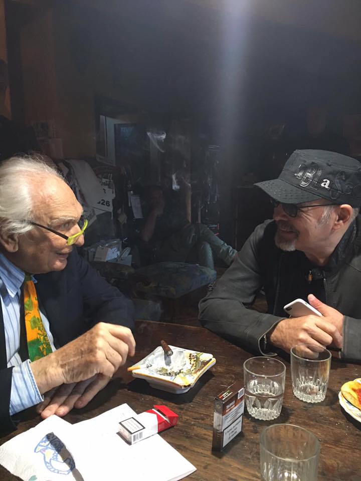 vascorossi's tweet image. Siamo solo noi ... Che non abbiamo vita regolare... Che non ci sappiamo limitare !!!