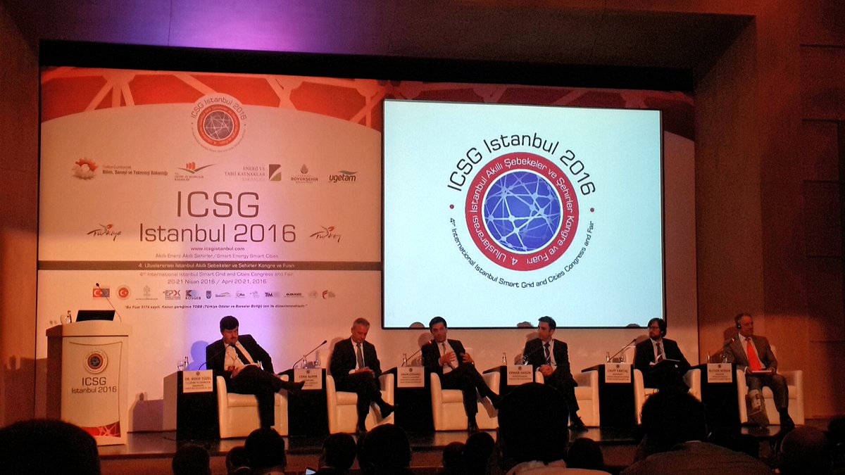 onlab_as's tweet photo. Akıllı Şehirler ve Çözümleri Paneli'nde IoT konusunu tartışıyoruz @ICSG_2016 #ICSG2016 https://t.co/73emjYKylD https://t.co/EoW0WlCrC7