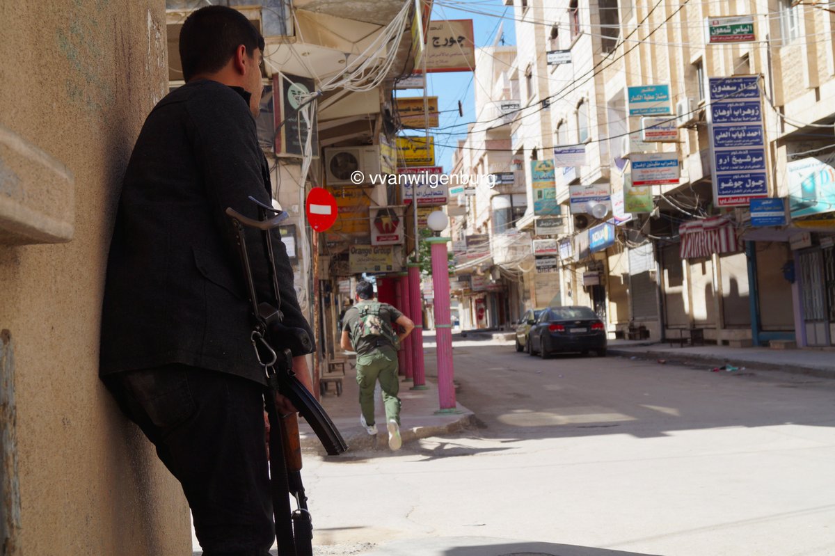 vvanwilgenburg's tweet photo. Ongoing clashes in Qamisli, very dangerous, lot of bullets flying in the air #twitterkurds #syria https://t.co/weau4JuK3I
