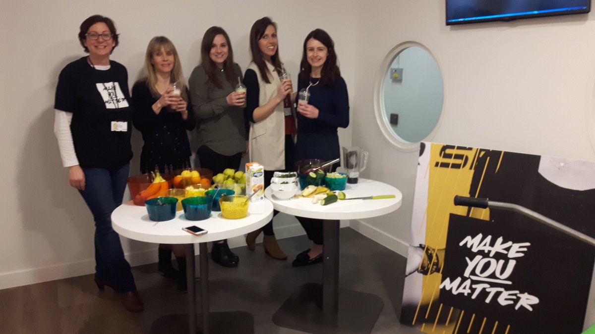 HR_EMEA's tweet photo. Make you matter week at Turner London. HR team enjoying bike for smoothies! #turnernow #makeyoumatterweek https://t.co/3ZPvQ1vfNJ