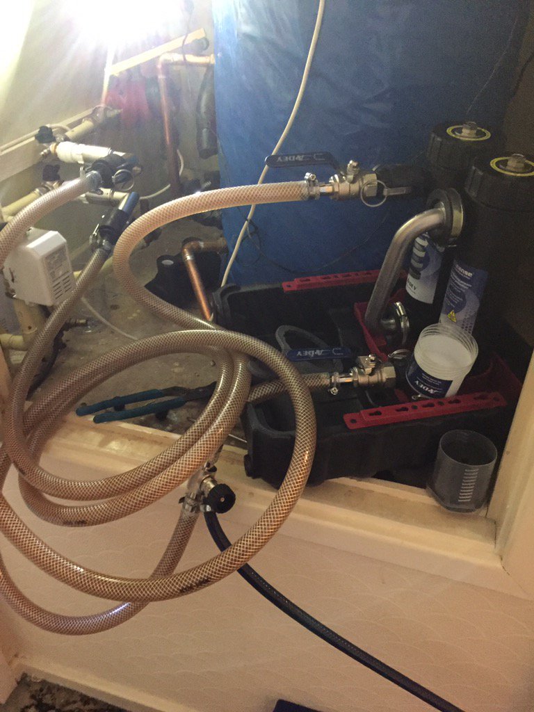 SamPlumbHeatGas's tweet photo. Pro long the life of your boiler with a Magnaclense system flush call 07595 679619 to ask for free quote https://t.co/V0ComEud9e