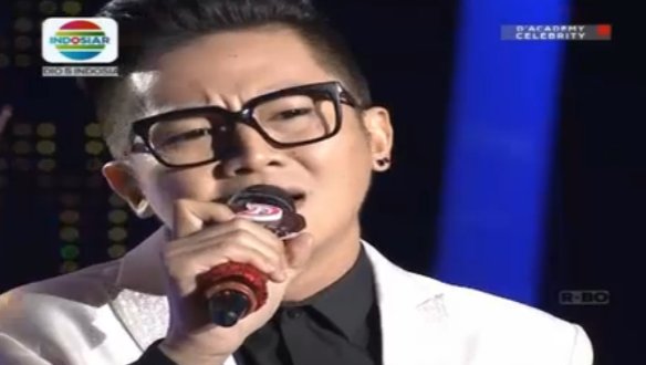 Gimana dangduters penampilan Coco @rafaell_16 di panggung #DAcademyCeleb, keren nggak?