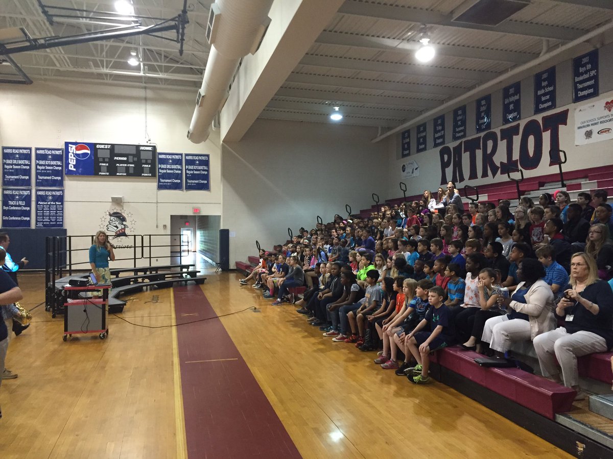 hrmspatriot's tweet photo. Harris Road welcoming the next class of Patriots from Odell Elementary this morning. https://t.co/LnpynajLVH