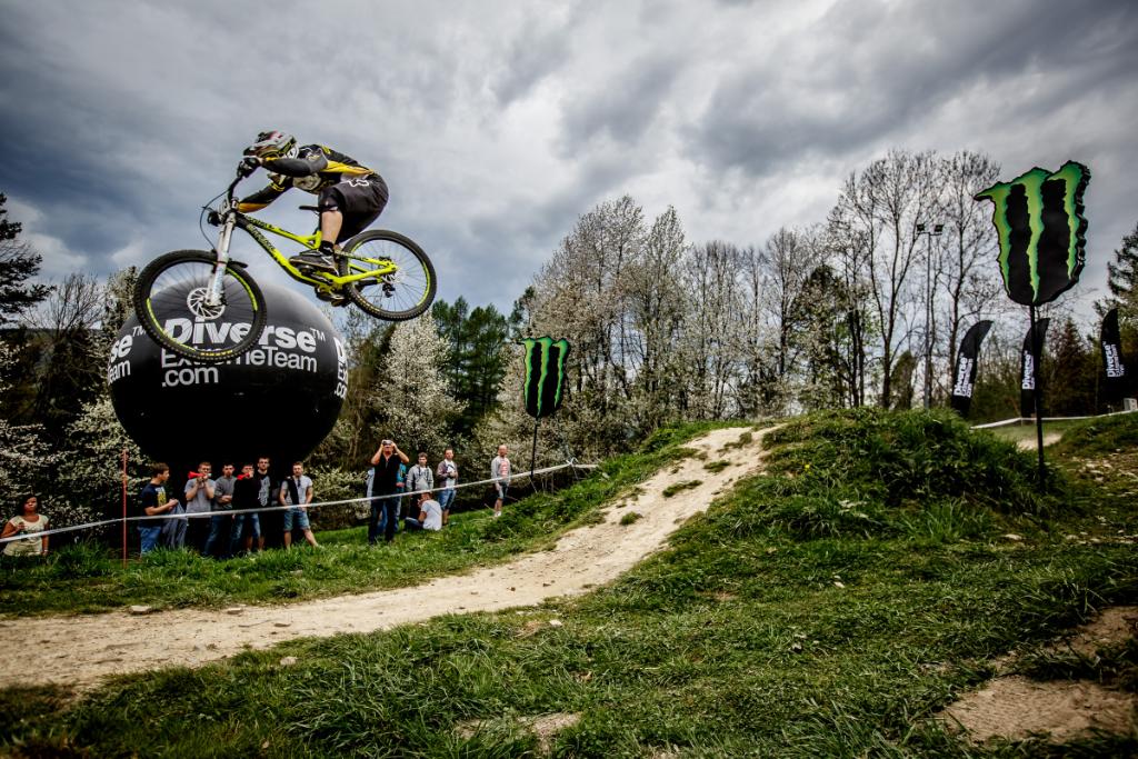 MonsterEnergyPL's tweet image. W weekend #DiverseDownhillContest na który przyjedziemy z nowym Monsterem (niespodzianka!): monsterne.ws/DHC2016-Miedzy…