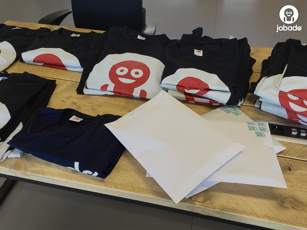 Ondertussen bij de <a href="/JobadoCommunity/">Jobado.nl</a>: Jobado shirts gaan richting Jobbers zodat ze straks direct herkenbaar zijn!