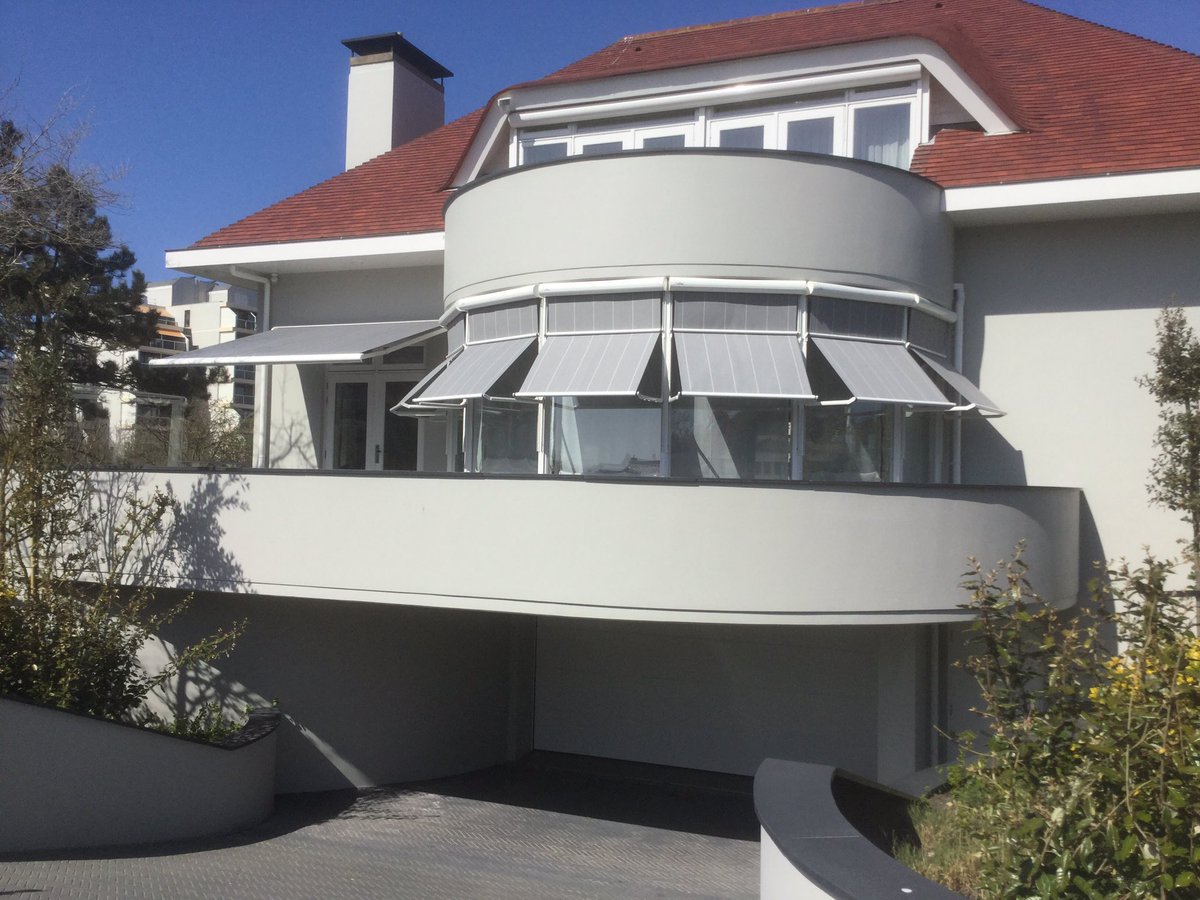 jatibee's tweet photo. In #Noordwijk een huis bekleed met #Weinor Markisolette en een knikarmscherm. Laat de zon maar komen! https://t.co/xn5IUjXDSx