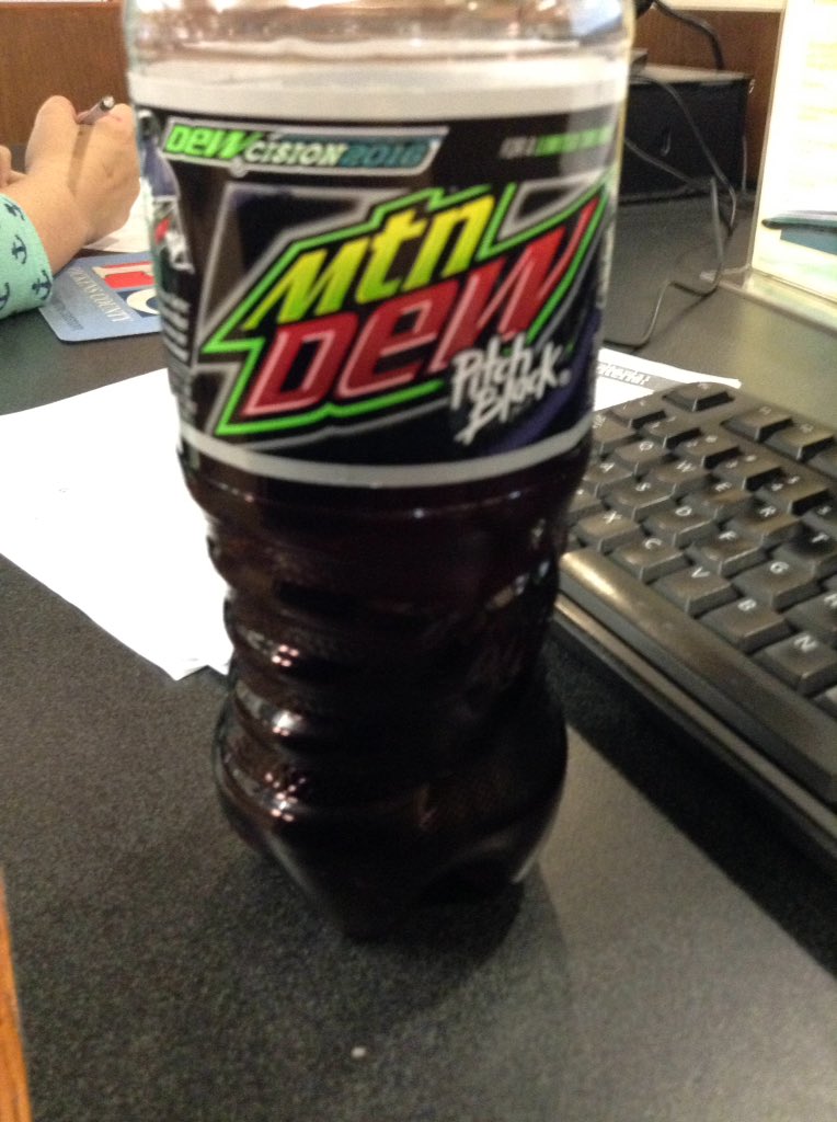 flowey2895's tweet image. REALLY love Mountain Dew pitch black #VotePitchBlack