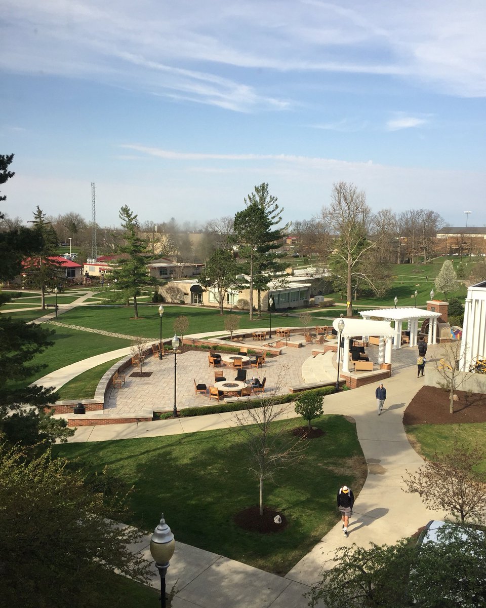 AdrianCollege's tweet photo. It's breathtaking to see what a difference a few weeks can make! ❄️☀️ https://t.co/9dzqHvdxrk
