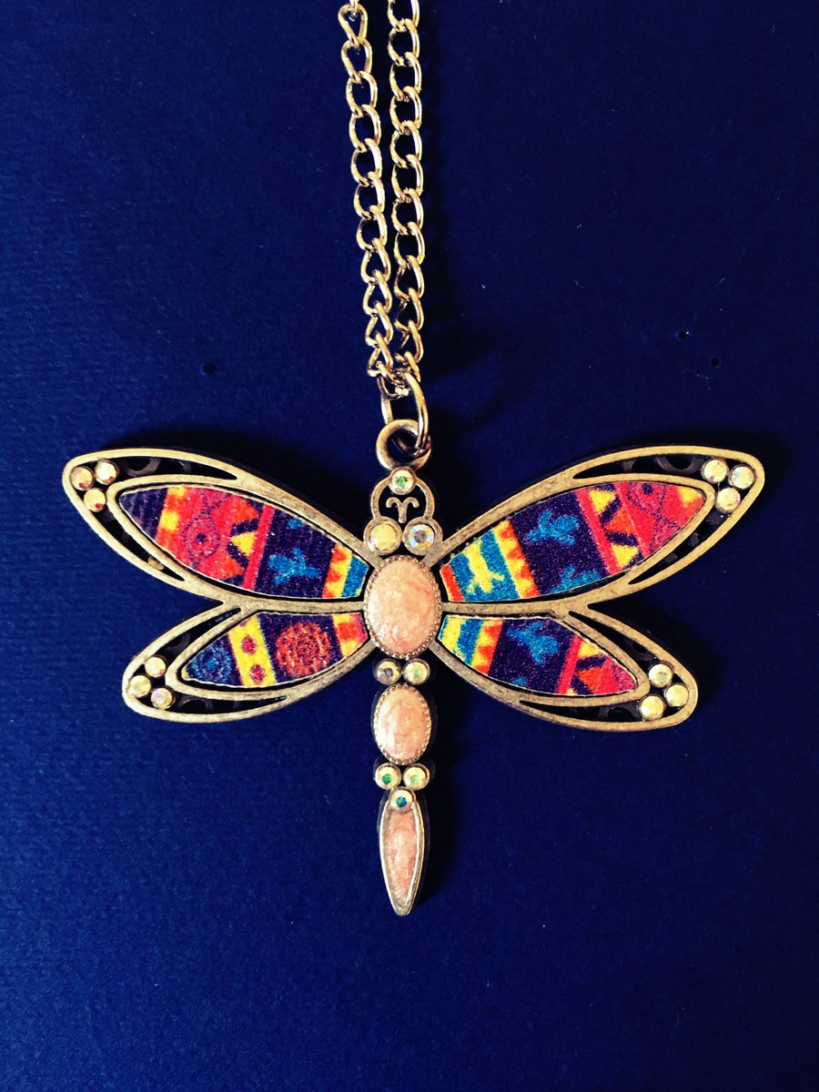 Hashimbazaar's tweet image. Item: Your Butterfly Necklace. 50cm
Code: BA
Price: 85 EGP
Whatsapp:+201017755452
 More at: facebook.com/HashimBazaar
