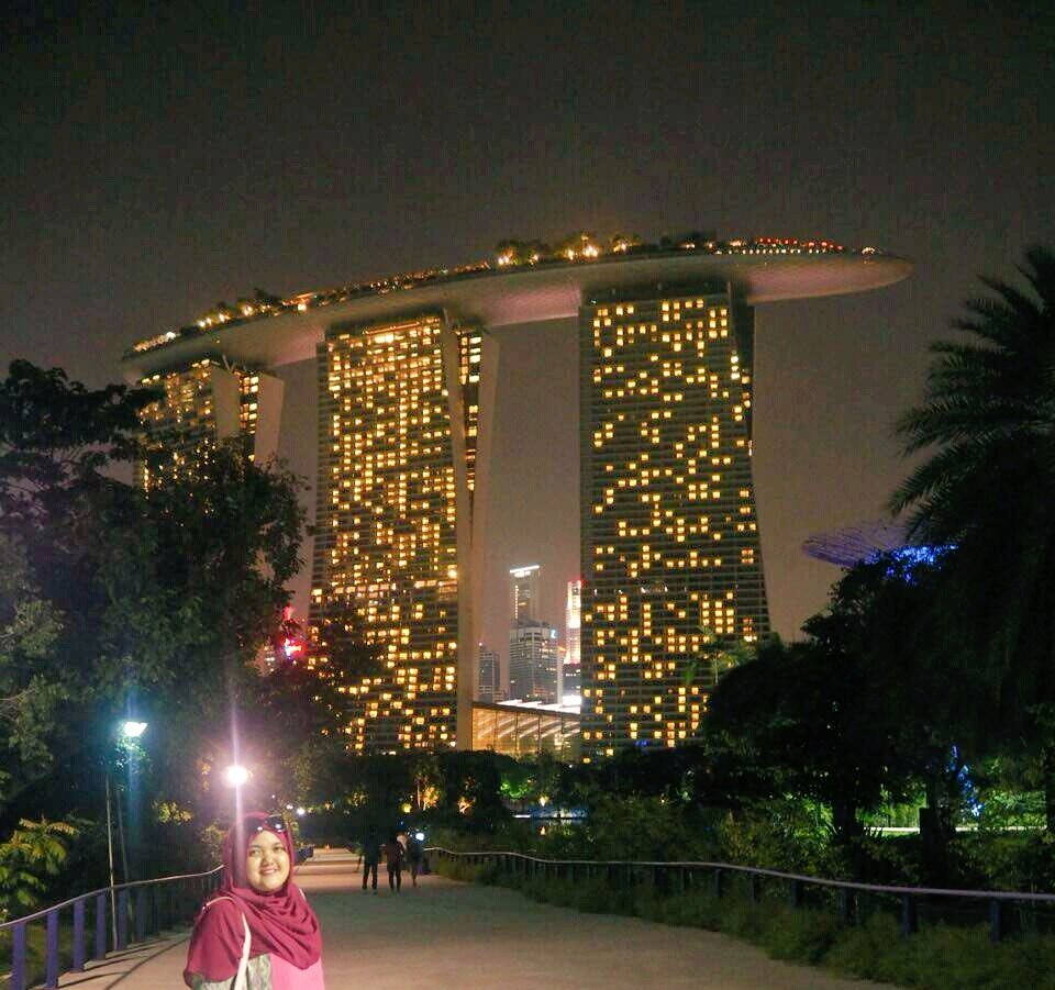 Jangan mjelaskan dirimu pd siapapun.yg menyukaimu tdk butuh itu, yg membencimu tdk percaya itu.
(Ali bin Abi Thalib)