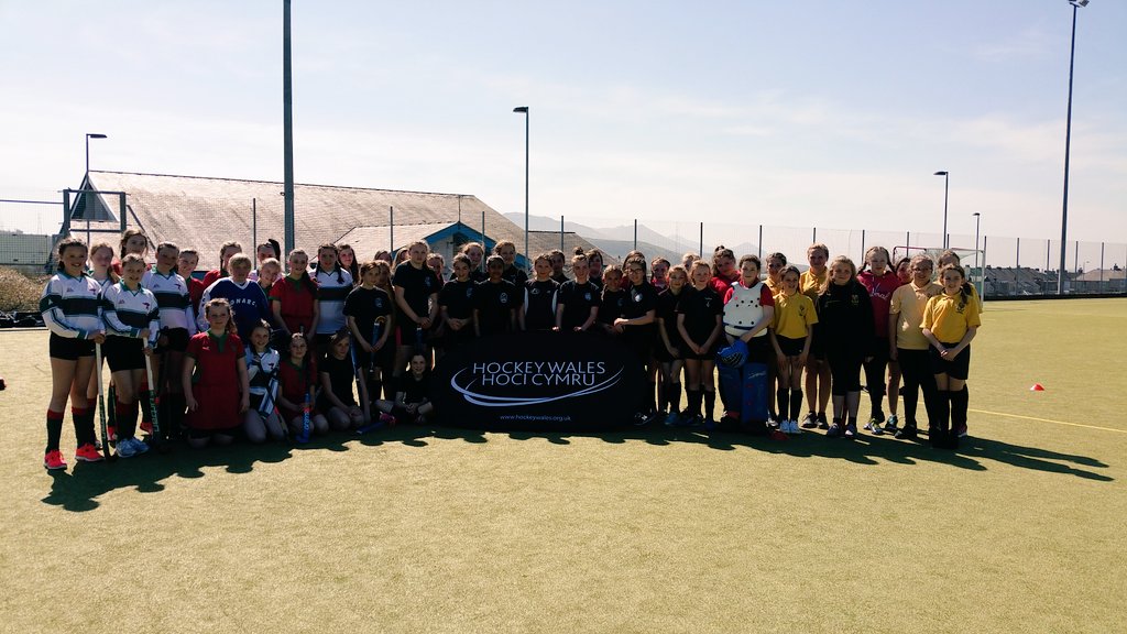 Diolch mawr i bawb heddiw! Talent gwych!!! <a href="/HockeyWales/">Hoci Cymru</a> #growingthegame #u12