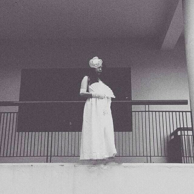 Anyway, Bohay sekarang lagi kewalahan nih! Karena di kampus sekarang banyak hantunya! :(