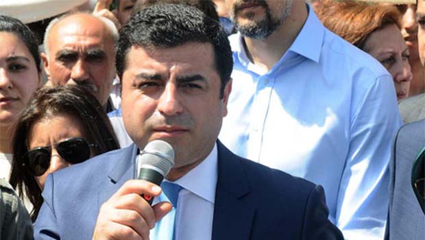 Demirtaş’tan çözüm sürecine dönün çağrısı 
kurdnewshaber.net/demirtastan-co…