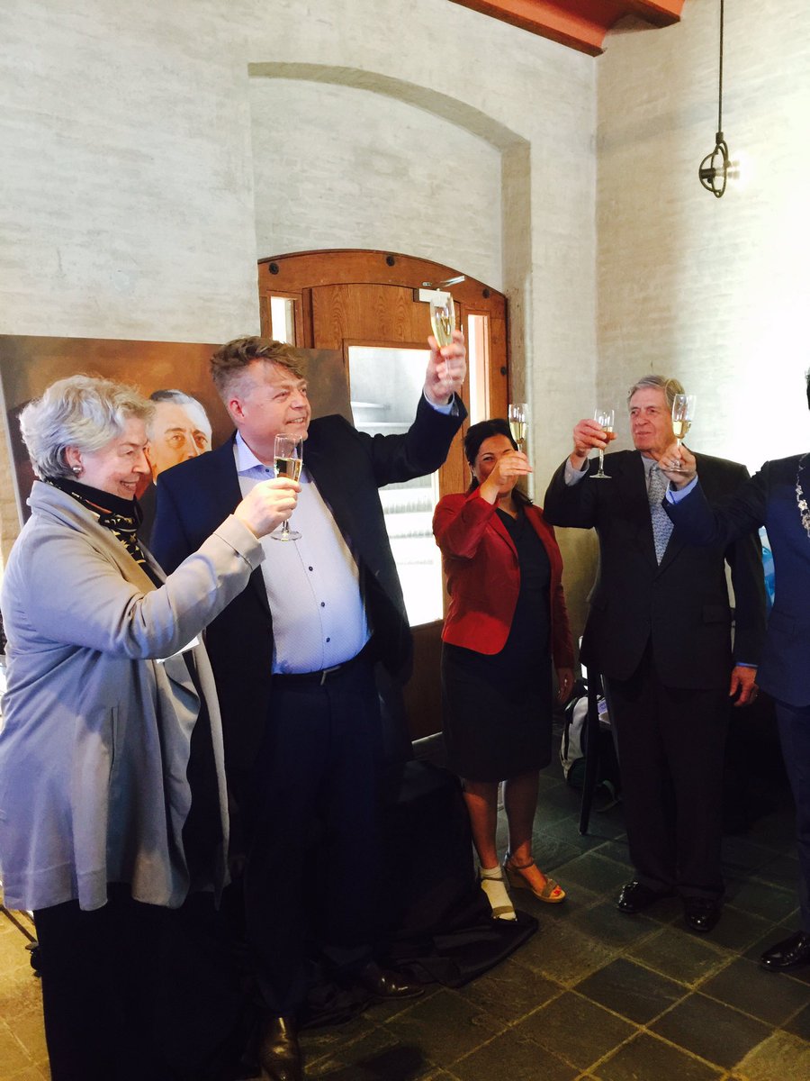 Opening Hotel The Roosevelt in #Middelburg door kleinkinderen #Roosevelt