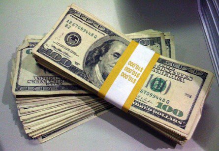 935KDAY's tweet photo. #KDAYpayday is going down right now! Tune in to hear if @thagoodfellas call YOUR name! #thagoodfellaskday https://t.co/MyJJz0Cc2l