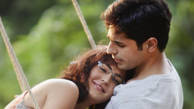 htshowbiz's tweet photo. #BaarBaarDekho first look: Katrina, Sidharth go time travelling https://t.co/cUFhDQhSoE https://t.co/Lu3XskKbQn