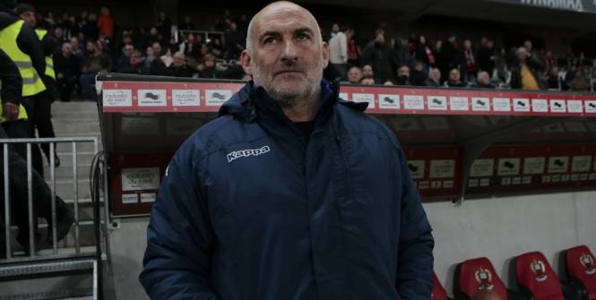 lequipe's tweet image. Bastia : François Ciccolini prolonge bit.ly/1SaWE9l