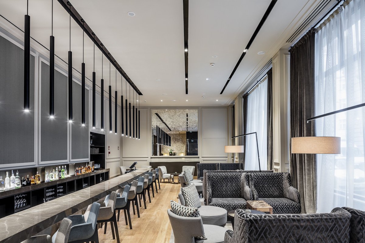BoHo_Hotel's tweet photo. Take a delicious #cocktail at the lobby after discover #Prague. Book now https://t.co/klanZA7vt2 We wait for you! :D https://t.co/bwlDu9nuXS