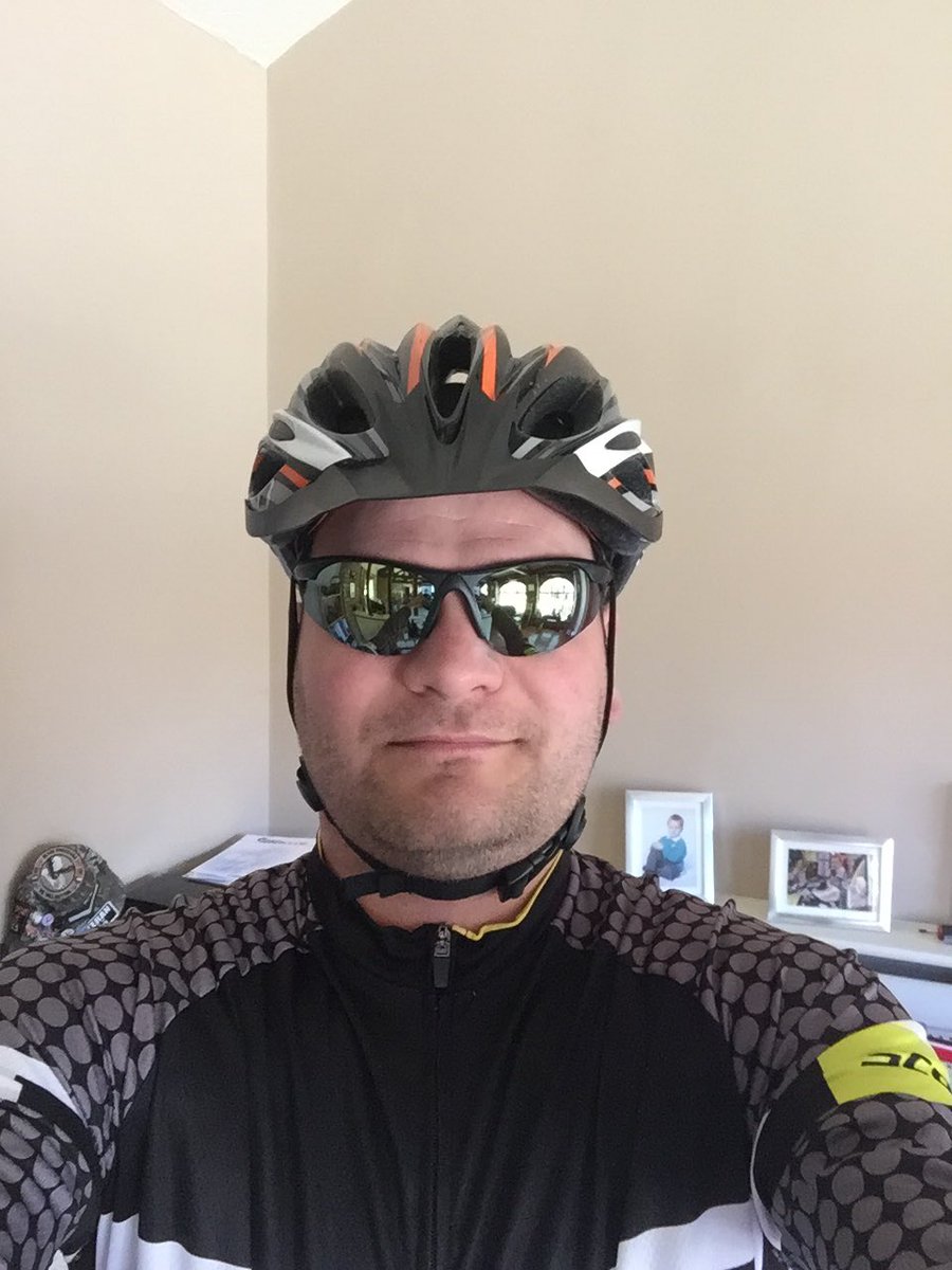 Steeny8297's tweet image. Great ride out over lunch the wolds are a magical place. #fitforthejob