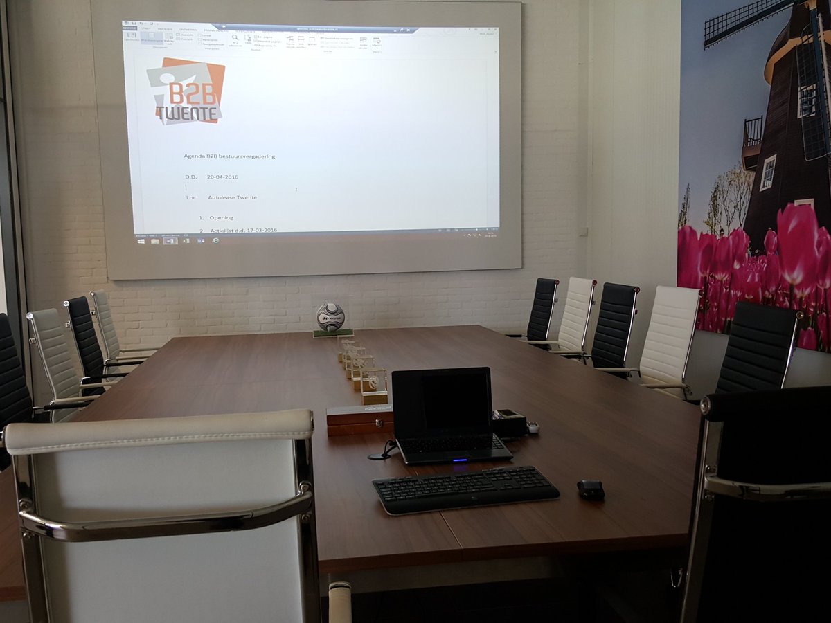Ready voor bestuursvergadering @B2BTwente met <a href="/ErnestNijkamp/">Ernest Nijkamp</a> &amp; <a href="/frankvolkerink/">frankvolkerink</a> van <a href="/HNVGadvocaten/">HNVGadvocaten</a> &amp; <a href="/TenDamDelden/">Ten Dam</a>