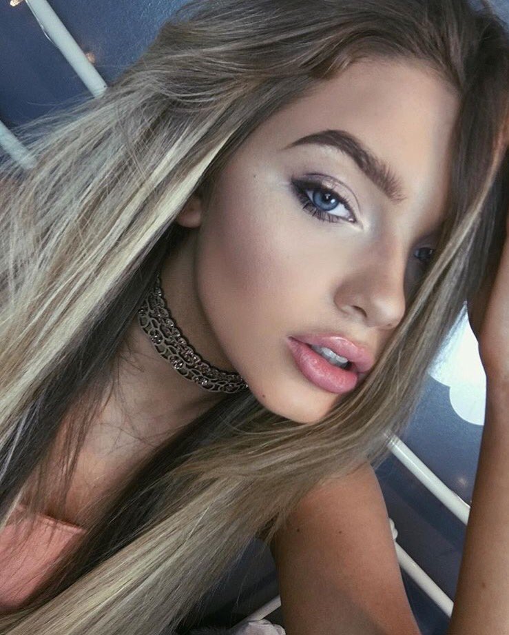 dagibee's tweet photo. Me with 14 ... 
&amp; nowdays girls with 14. https://t.co/3WaZh0hm7m