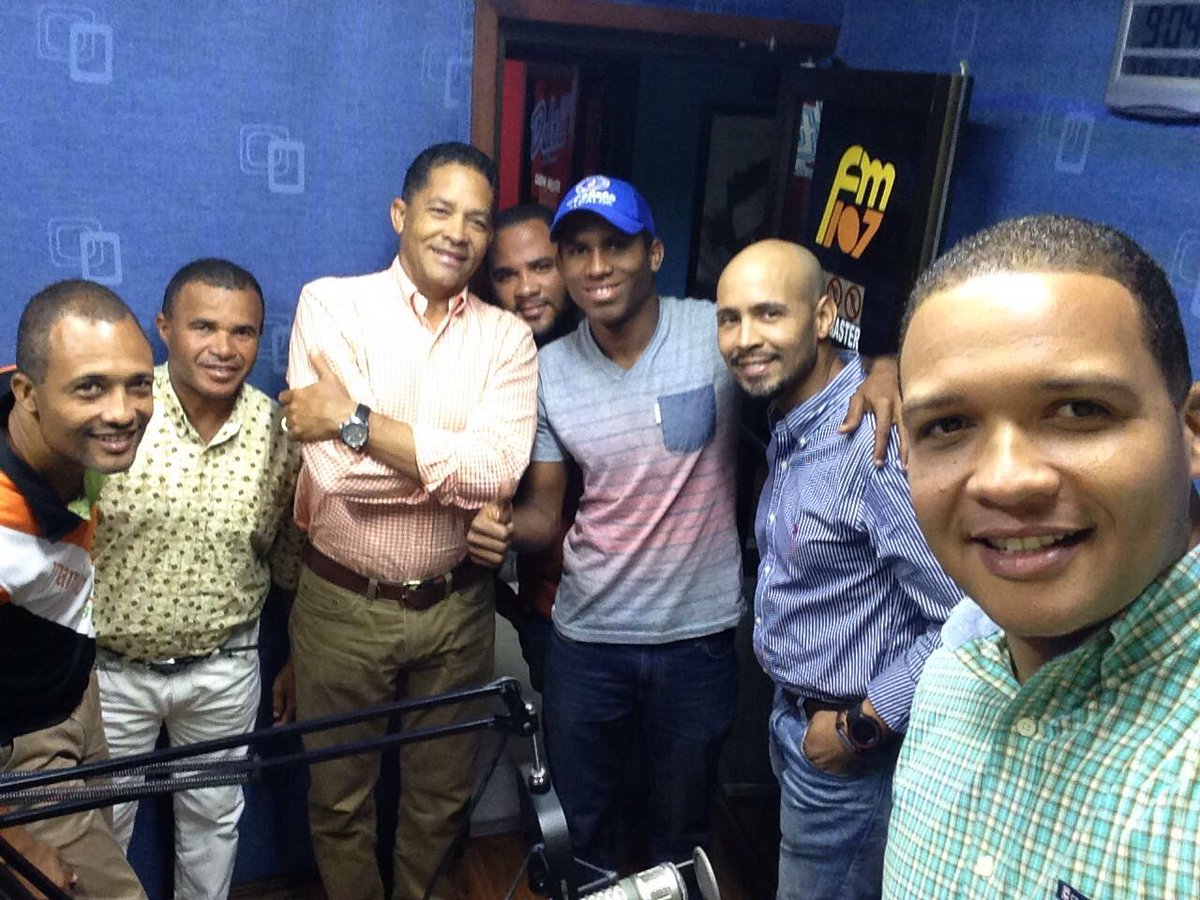 juventud_cedeno's tweet photo. La juventud compartiendo con @cedenoalcalde  @teofilog  @CesarGuerrero29 https://t.co/U07lh9GeYM