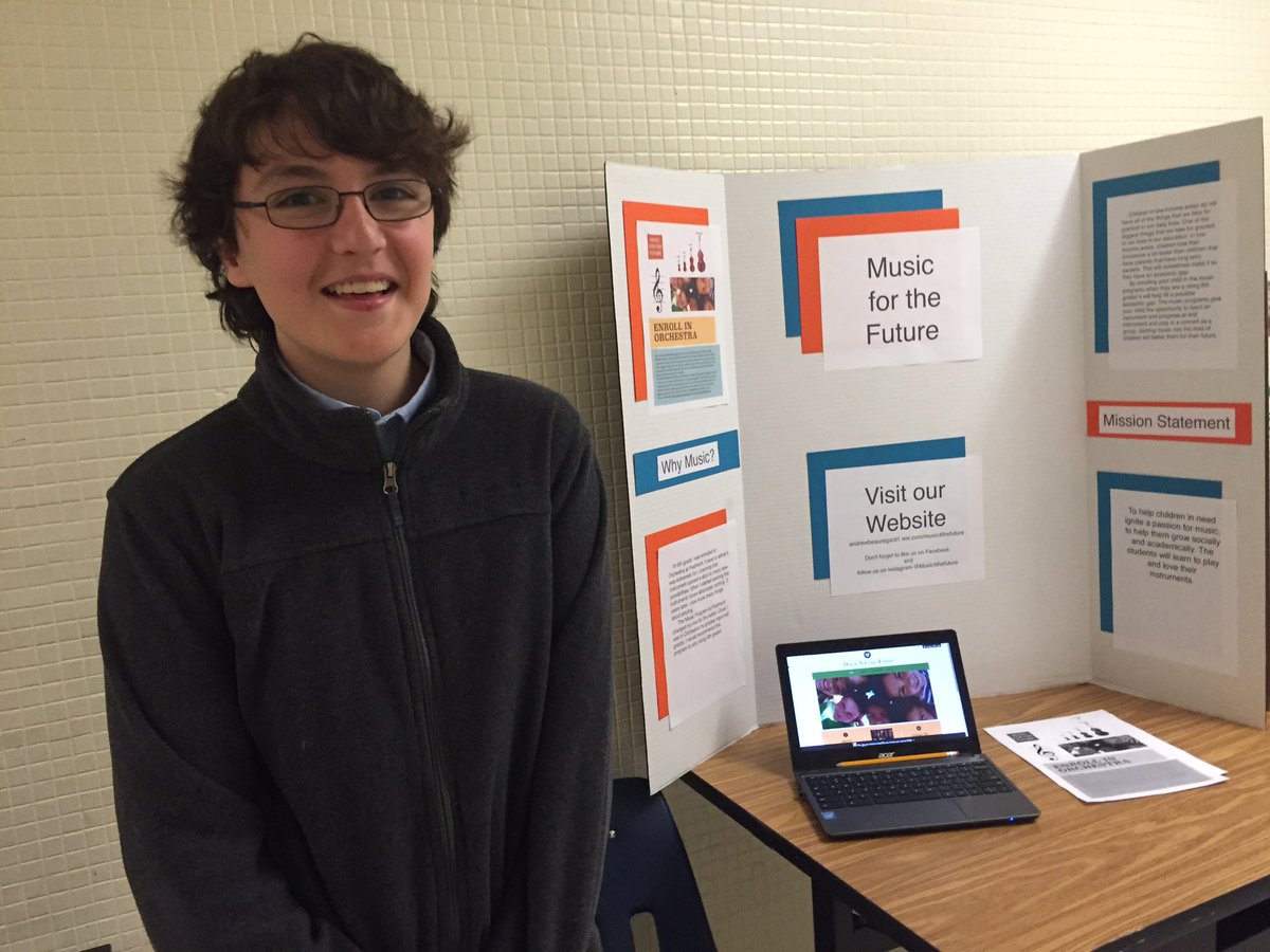 LisGurthie's tweet photo. 8th grade #communityandservice project showcase #pbl #ib #cmspl #geniushour #musiced #makeadifference #proudsmile https://t.co/Igif7055k2