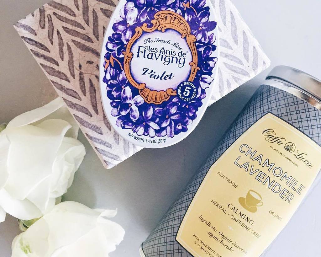 caffeluxxe's tweet photo. Floral infusion #LesAnisdeFlavigny #frenchmints #violet #chamomilelavender #teatime #caffeluxxe https://t.co/2JsrzkwUDX