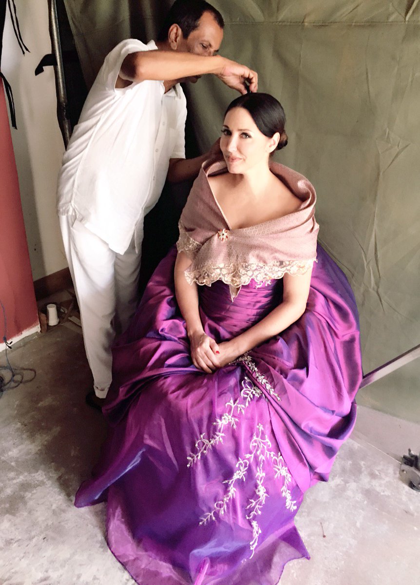 #BobbiePhillips behind the scenes on #SolarEclipseMovie in #SriLanka @solareclipsemov
#gandhi #Hollywood #Bollywood