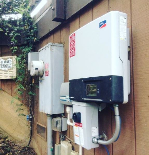 Avatar_Energy's tweet photo. This #sma #inverter is hidden from sight at this beautiful #home in #oakland .
https://t.co/mVJTFTVoBd https://t.co/YPzWDkOlGe