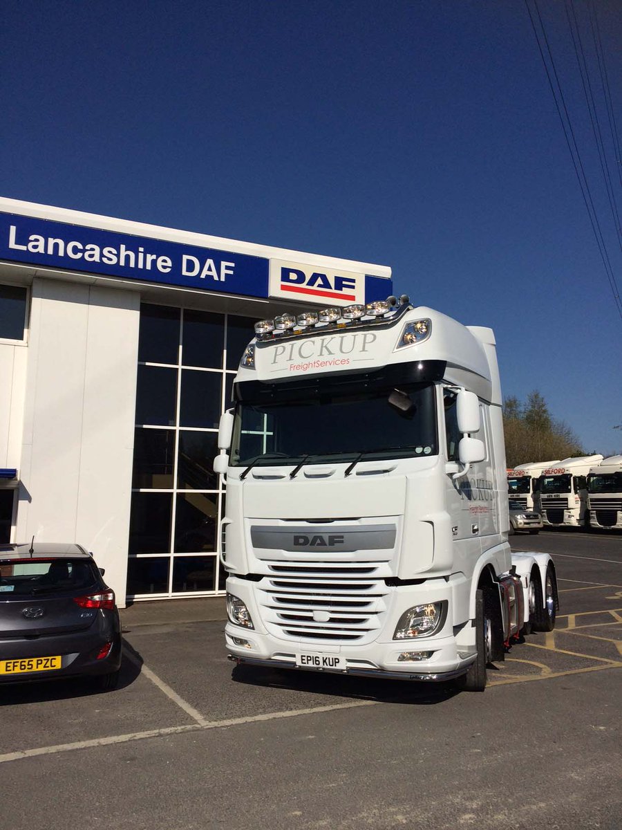 And all ready now for Pickup Freight <a href="/lukeyp777/">Pickup Freight</a>  <a href="/DAFTrucksUK/">DAF Trucks UK 🇬🇧</a>