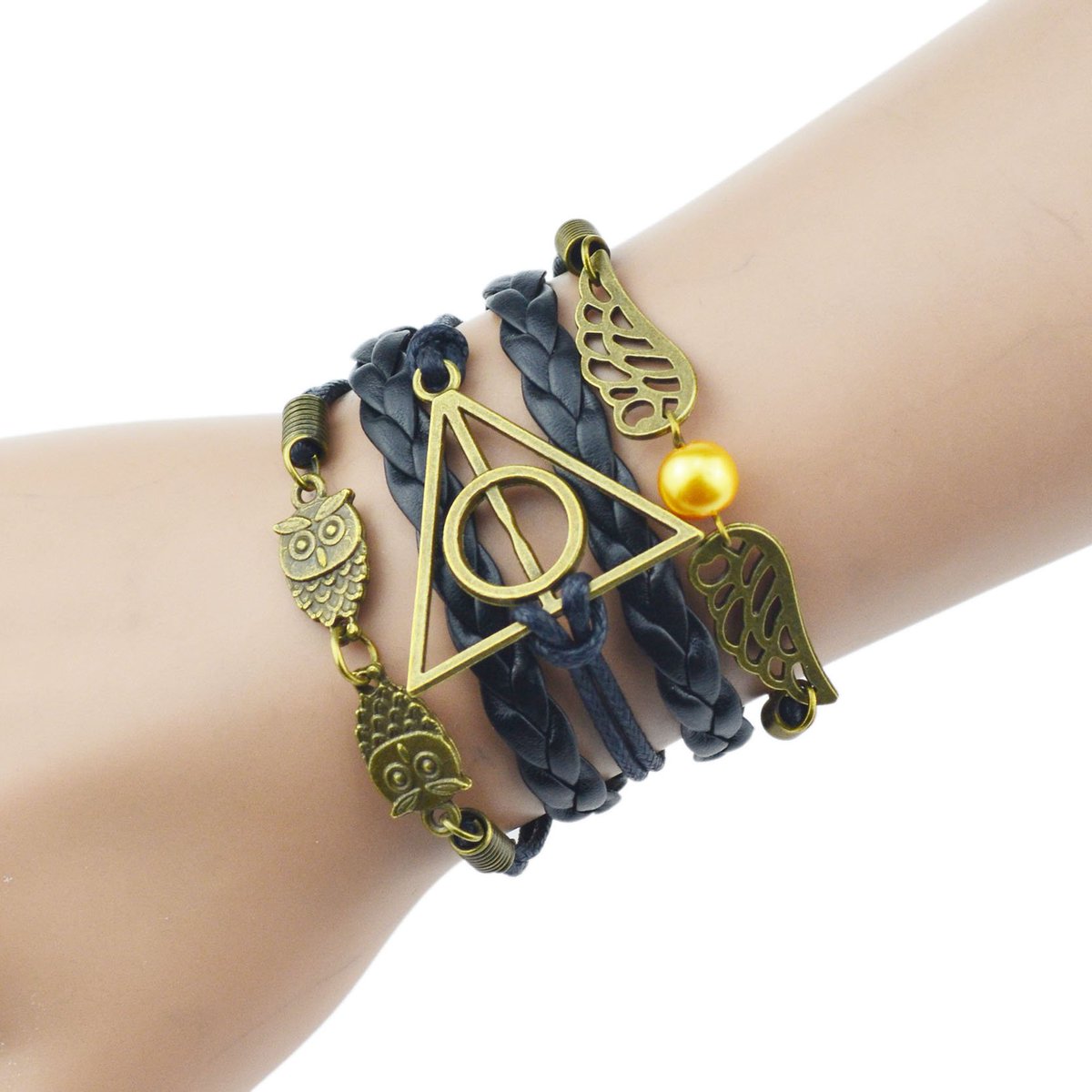 ParainShop's tweet image. #HarryPotter fans, get one of our dedicated goodies while they last! facebook.com/parainshop/ RT If you love Harry!