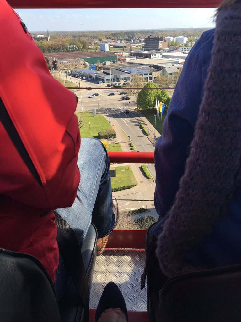 heideli's tweet photo. #pxlbreektuit#braimstorm rond innovatief ondernemen#skyhigh#50m#waw https://t.co/qj7m49ygdg