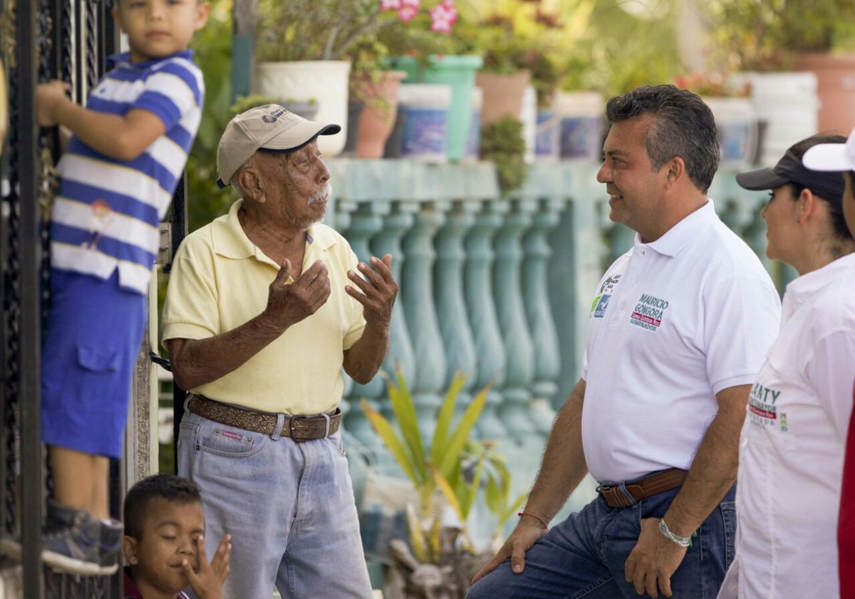 PRIQRooOficial's tweet photo. El siguiente será el sexenio de la salud: @MauricioGongora 

Leer más: https://t.co/nwkdrpYkRS https://t.co/Ru1NlZ7QHs