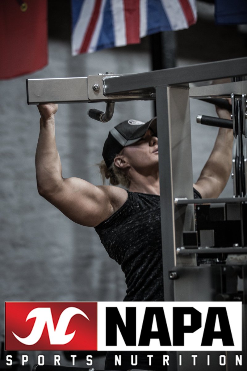 IFBB PRO LISA CROSS tweet media