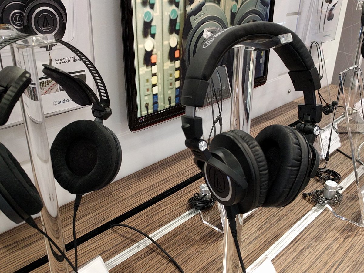 DirectorSet's tweet photo. Audio technical... They make my favorite inexpensive headphones and USB mic. https://t.co/2lLL6llby2