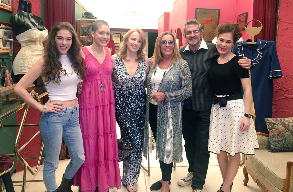 vickylopeztv's tweet photo. Ya arranca la Segunda Temporada del #ÚltimoAliento 🎭 en @ForoPasquel Productora @SylviaPasquel Director @flacoibanez https://t.co/XTf4lRJhv3